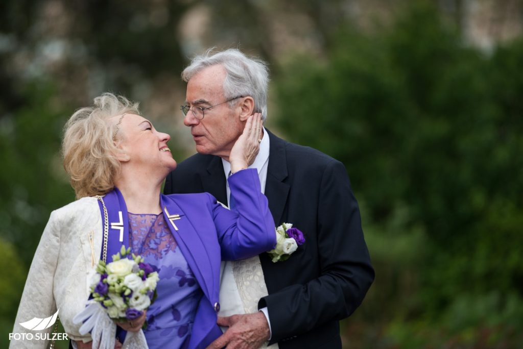 Romantik bei Hochzeit in Mirabell, Salzburg