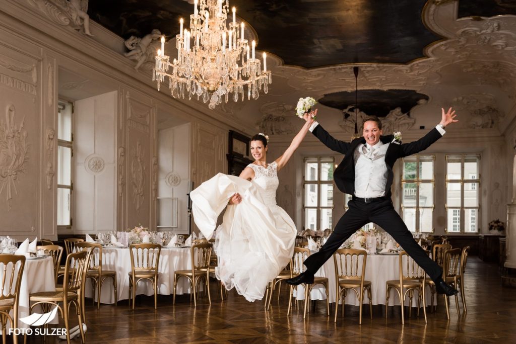 Hochzeit Salzburg Alte Residenz Sprung